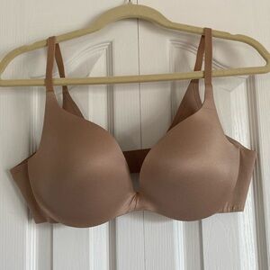 Victoria’s Secret Push-Up Bra in 38C